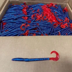 Curly Tail Worms Electricblue /RedTail 100 Stuks